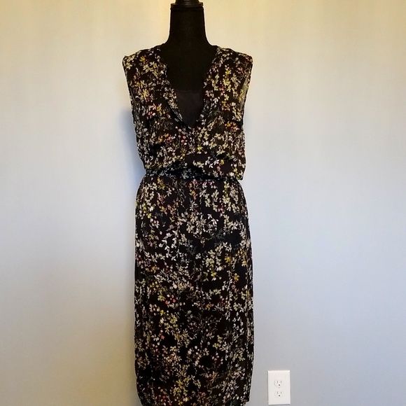 Merona Dresses & Skirts - Black floral summer dress